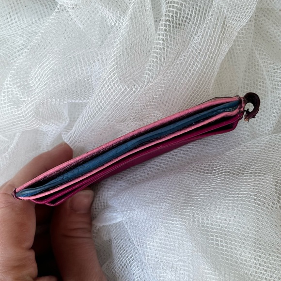 Small Fossil Card Holder - Picture 3 of 3